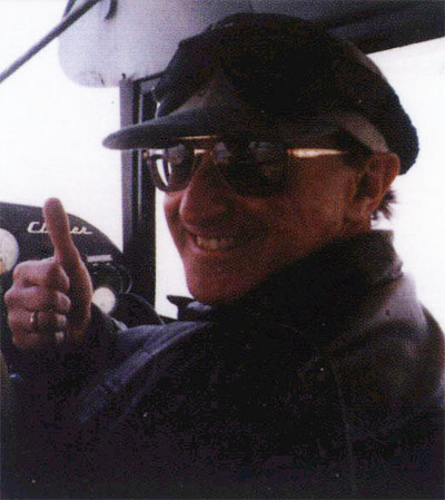 Datei:Frank Joseph 2.jpg